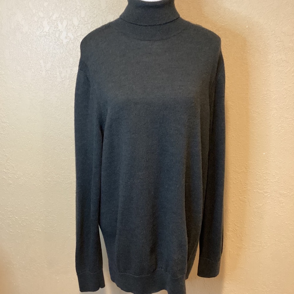 Express 100% Merino Wool Turtleneck Sweater, Size Large, Dark Army/Olive Green